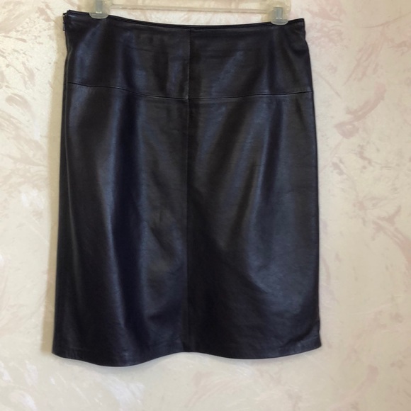 Soft Leather skirt. Eggplant purple color. - Picture 2 of 3